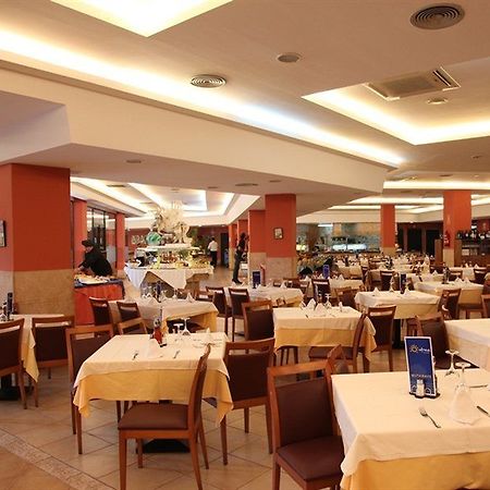 Ohtels Vila Romana Salou Buitenkant foto