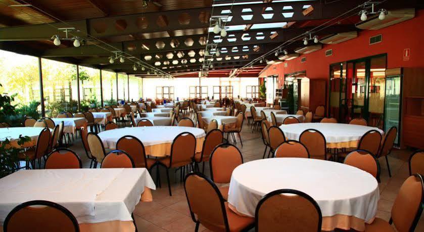 Ohtels Vila Romana Salou Buitenkant foto