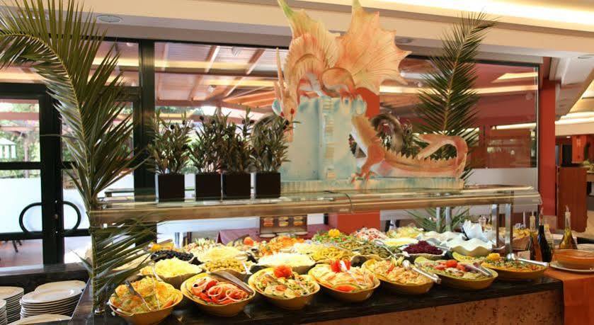 Ohtels Vila Romana Salou Buitenkant foto