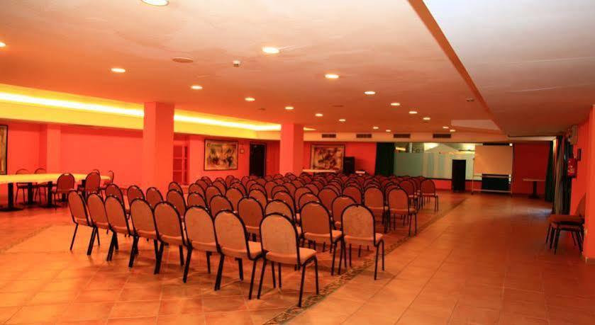 Ohtels Vila Romana Salou Buitenkant foto
