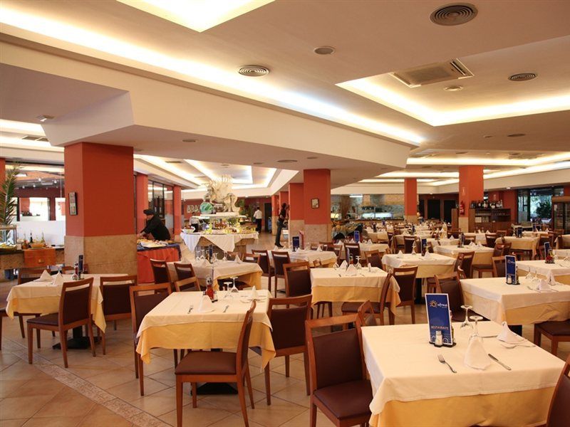 Ohtels Vila Romana Salou Buitenkant foto